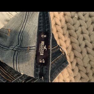 Hollister High Rise Ripped Skinny Jeans